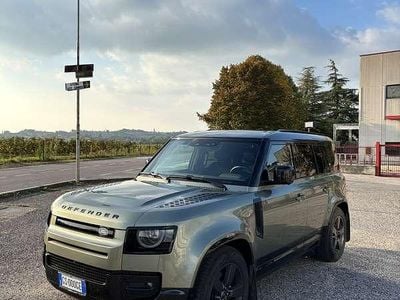 Verde Usata 2024 Land Rover Defender HSE Dynamic SUV | 81.000 € (Molto cara)