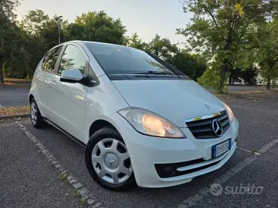 Usata Mercedes A160 Premium 95 CV (69 kW) 2010 Bianco Berlina