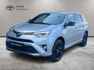 Usata Toyota RAV4 Hybrid 197 CV (144 kW) 2017 Grigio SUV