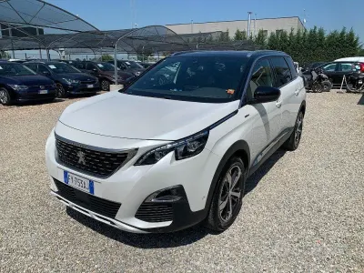 Usata Peugeot 5008 GT-line 181 CV (133 kW) 2019 Bianco SUV