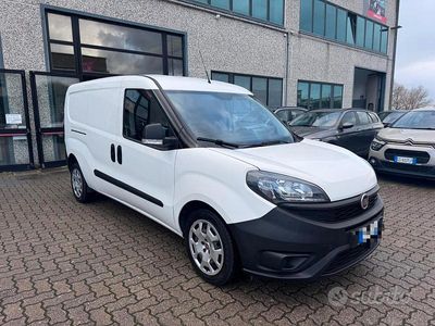 Usata Fiat Doblò Easy 105 CV (77 kW) 2021 Bianco Monovolume
