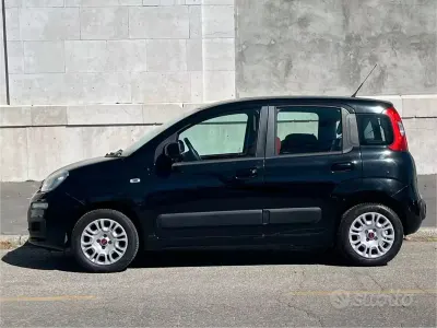 Usata Fiat Panda Young 69 CV (50 kW) 2015 Nero Utilitaria