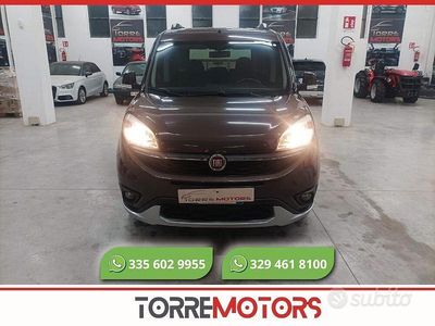 Usata Fiat Doblò Trekking 120 CV (88 kW) 2016 Marrone Monovolume
