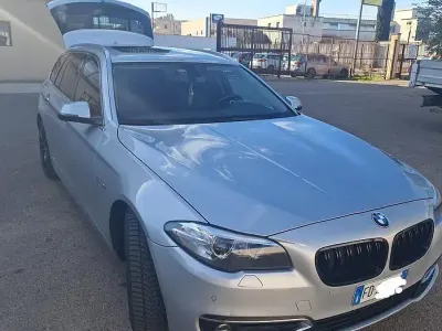 Usata BMW 525 Luxury Line 218 CV (160 kW) 2016 Grigio Station wagon