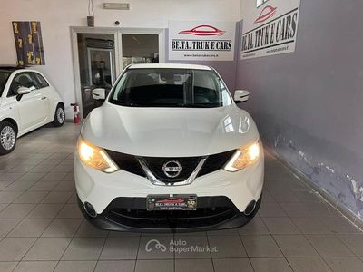 Usata Nissan Qashqai N-Vision 110 CV (80 kW) 2016 Bianco SUV