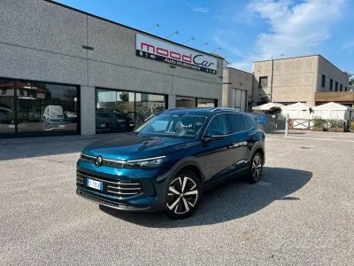 Usata VW Tiguan Elegance 150 CV (110 kW) 2024 Blu/azzurro SUV