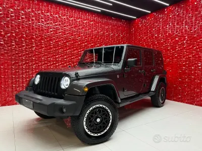 Usata Jeep Wrangler Unlimited Sahara 200 CV (147 kW) 2018 Grigio SUV