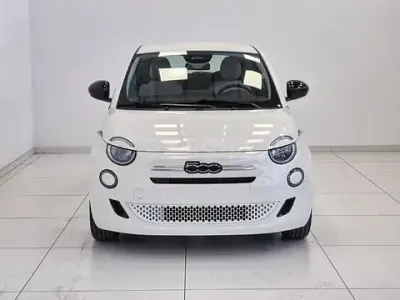 Nuova Fiat 500 Icon 65 CV (47 kW) 2026 Bianco Utilitaria