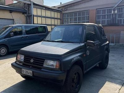 Usata Suzuki Vitara 75 CV (55 kW) 1994 Nero SUV