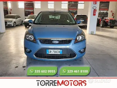 Usata Ford Focus Titanium 136 CV (100 kW) 2008 Blu Berlina