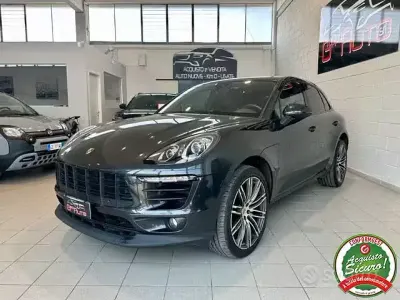 Usata Porsche Macan Sport 252 CV (185 kW) 2017 Grigio scuro SUV