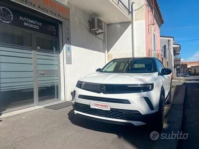 Usata Opel Mokka Elegance 100 CV (73 kW) 2021 Bianco SUV