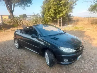 Usata Peugeot 206 CC 109 CV (80 kW) 2003 Cabrio