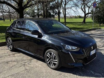 Usata Peugeot 208 Allure 75 CV (55 kW) 2022 Utilitaria
