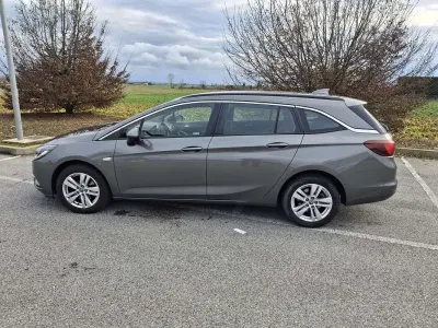 Usata Opel Astra Business 136 CV (100 kW) 2017 Grigio Station wagon