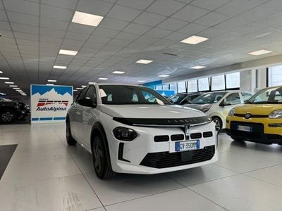 Usata Lancia Ypsilon 101 CV (74 kW) 2024 Bianco marmo Utilitaria