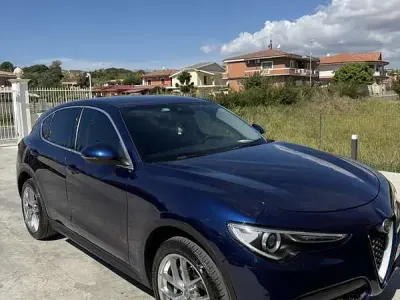 Usata Alfa Romeo Stelvio 210 CV (154 kW) 2018 Bluazzurro SUV