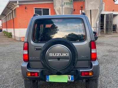 Grigio Usata 2010 Suzuki Jimny SUV | 13.000 € (Cara)