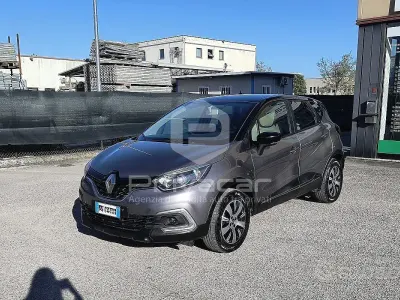Occasion Renault Captur 110 PK (80 kW) 2018 Grijs SUV