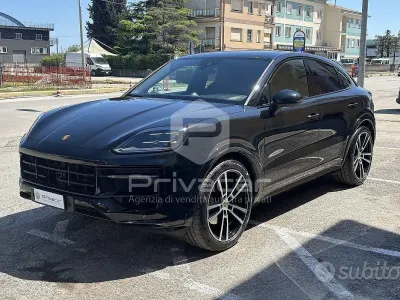Usata Porsche Cayenne 354 CV (260 kW) 2023 Nero SUV
