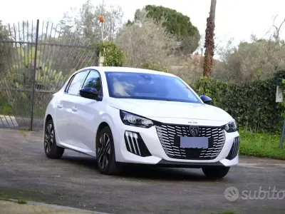 Usata Peugeot 208 Allure 101 CV (74 kW) 2025 Utilitaria