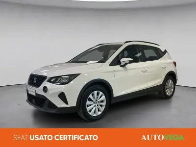 Usata Seat Arona Style 110 CV (80 kW) 2023 Bianco / pastello SUV