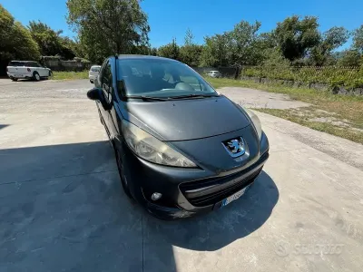 Usata Peugeot 207 Access 70 CV (51 kW) 2011 Grigio Berlina