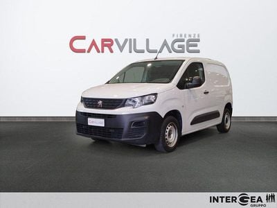 Gebraucht Peugeot Partner Premium 100 PS (73 kW) 2024 Weiß Van / Kleinbus