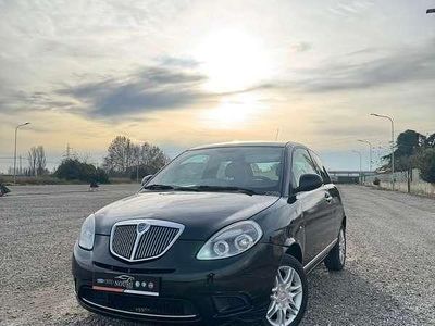 Usata Lancia Ypsilon Platinum 69 CV (50 kW) 2011 Nero Utilitaria