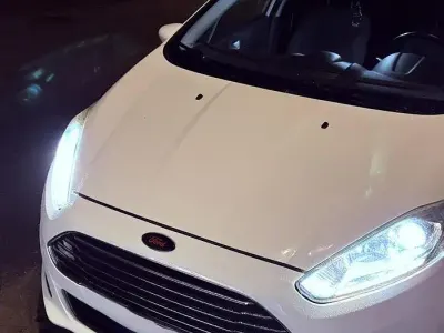 Usado Ford Fiesta Titanium 2013 Branco Citadino
