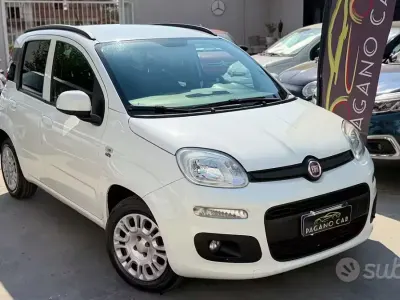 Usata Fiat Panda Lounge 69 CV (50 kW) 2019 Bianco Utilitaria