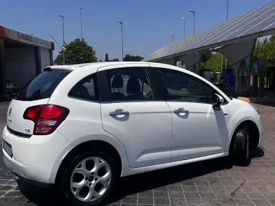 Usata Citroën C3 Exclusive 68 CV (50 kW) 2011 Bianco Berlina