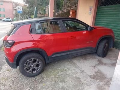 Usata Jeep Avenger 100 CV (73 kW) 2024 Rosso SUV