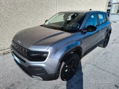 Usata Jeep Avenger Altitude 101 CV (74 kW) 2023 Grigio SUV