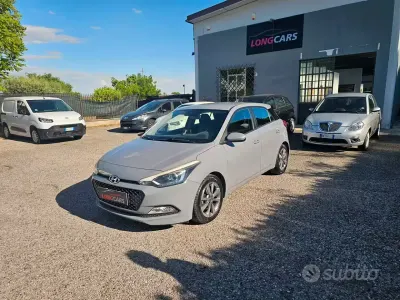Brugt Hyundai i20 Style 84 HK (61 kW) 2016 Grå Sedan