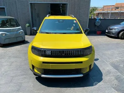 Nuova Fiat Grande Panda Icon 100 CV (73 kW) 2026 Giallo Utilitaria
