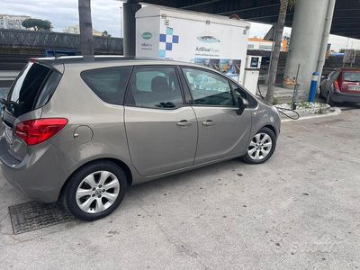 Usata Opel Meriva 95 CV (69 kW) 2012 Monovolume