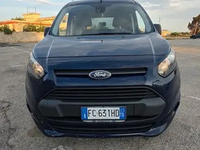 Usata Ford Tourneo 120 CV (88 kW) 2016 Bluazzurro Monovolume