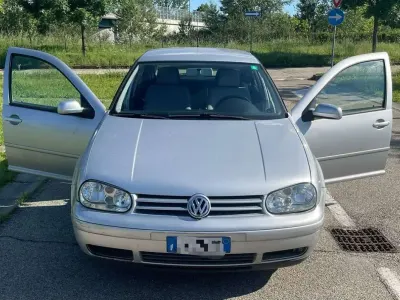 Usata VW Golf IV Comfortline 105 CV (77 kW) 2002 Grigio Berlina