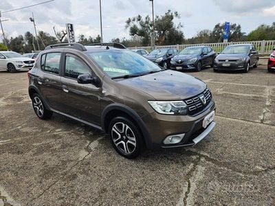 Usata Dacia Sandero Stepway 101 CV (74 kW) 2020 Grigio Berlina