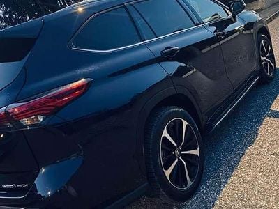 Usata Toyota Highlander Executive 190 CV (139 kW) 2022 Blu/azzurro SUV