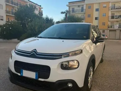 Usata Citroën C3 Feel 102 CV (75 kW) 2019 Bianco Utilitaria