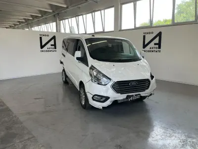 Usata Ford T 131 CV (96 kW) 2020 Bianco Monovolume