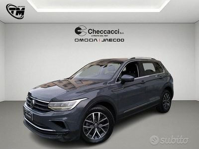 Usata VW Tiguan Life 150 CV (110 kW) 2021 Grigio SUV
