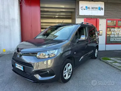 Usata Toyota Proace Verso City 102 CV (75 kW) 2020 Grigio Station wagon