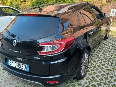 Usata Renault Mégane GrandTour 110 CV (80 kW) 2012 Nero Station wagon
