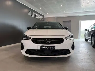 Usata Opel Corsa GS Line 102 CV (75 kW) 2022 Bianco Utilitaria