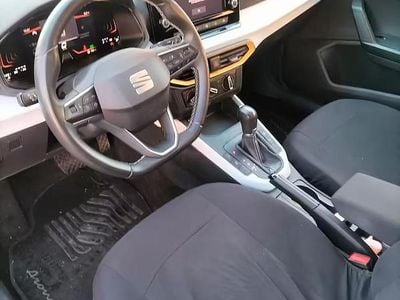 Usata Seat Arona Style 110 CV (80 kW) 2024 Grigio SUV