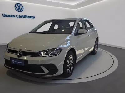 Usata VW Polo Life 80 CV (58 kW) 2023 Ascot grey Utilitaria