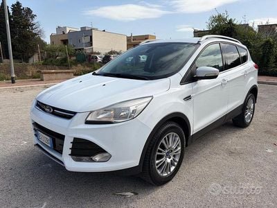 Usata Ford Kuga Titanium 115 CV (84 kW) 2014 Bianco SUV